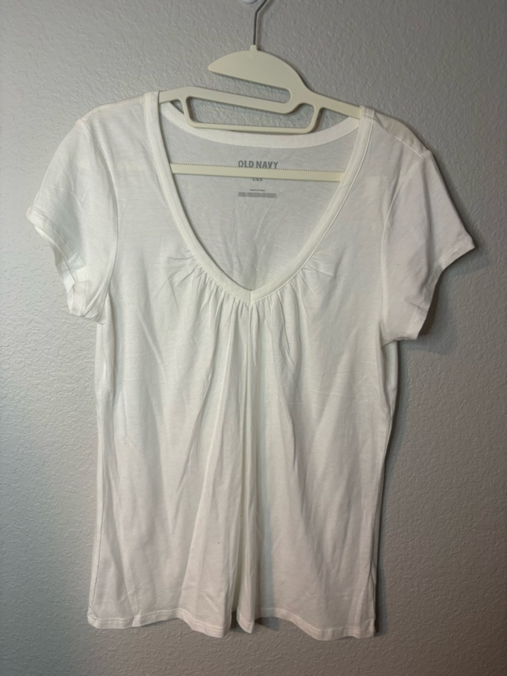 Old Navy White Short-Sleeve V-Neck Tee with Front Gather